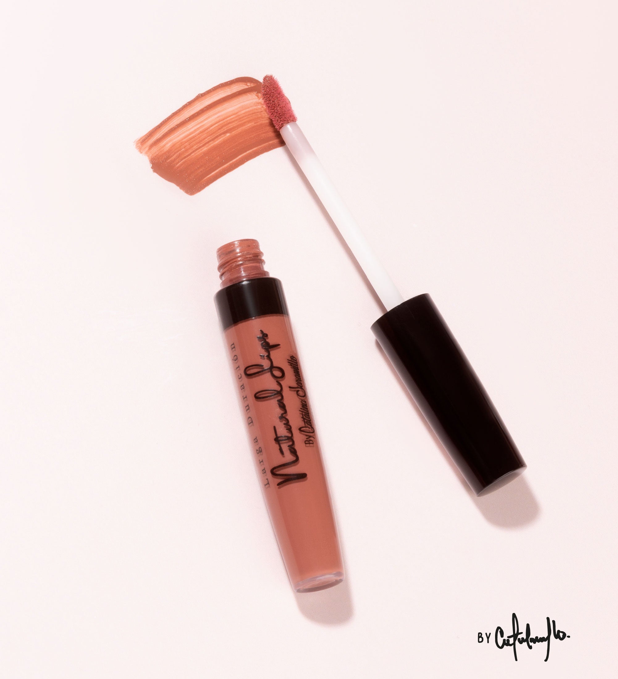 Natural lips lipstick
